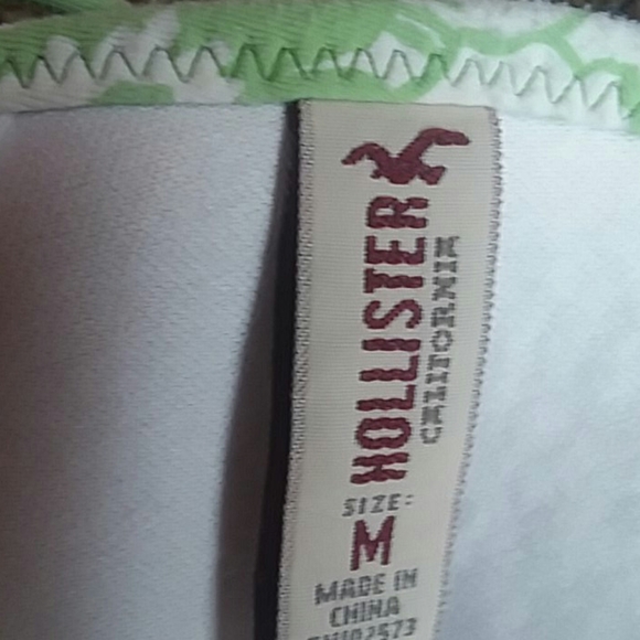 Bikini - Picture 2 of 2